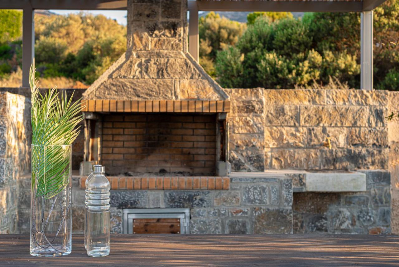 Queen'S Gem Luxury Villa - Heated Jacuzzi & Pool Khersónisos Eksteriør bilde