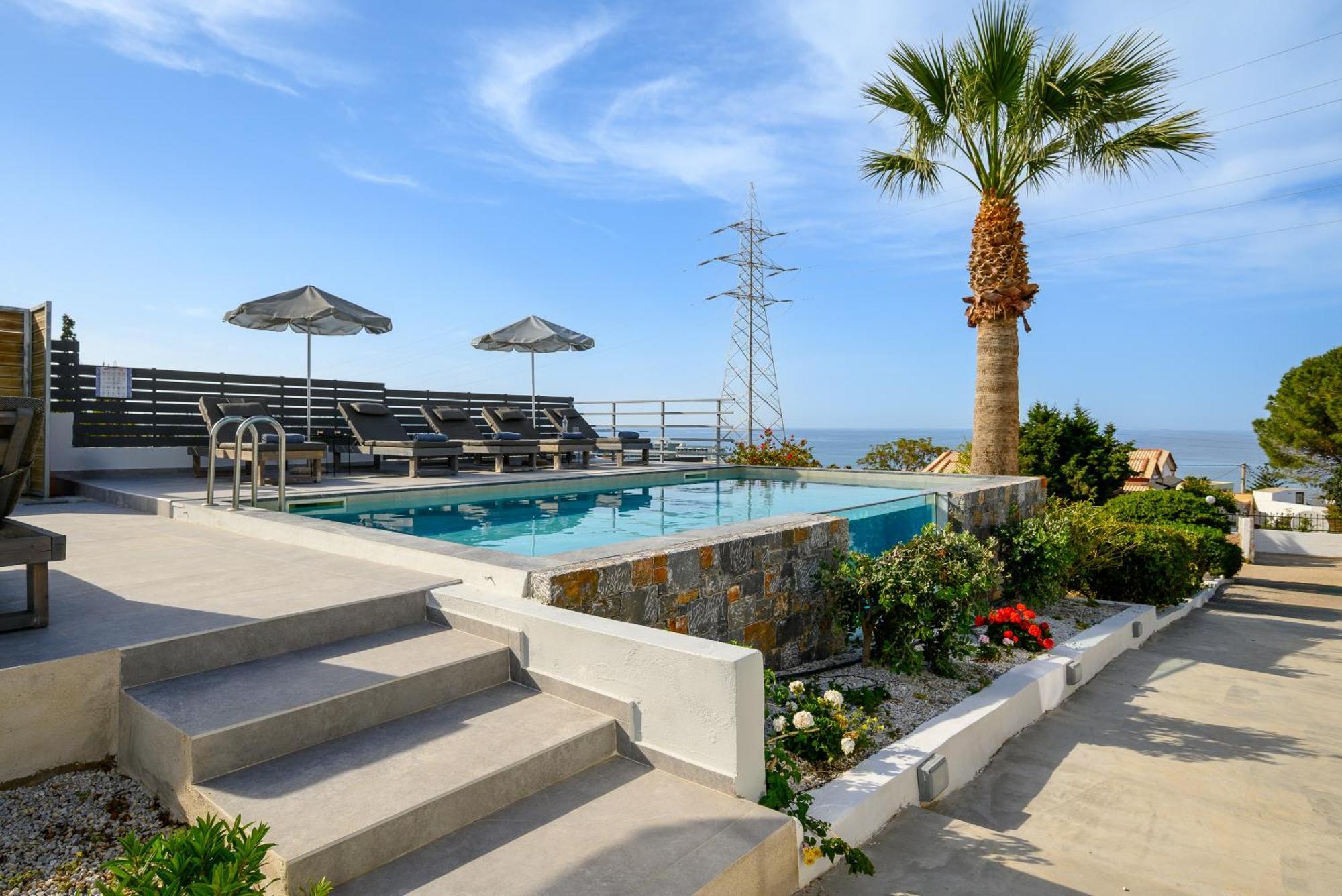 Queen'S Gem Luxury Villa - Heated Jacuzzi & Pool Khersónisos Eksteriør bilde