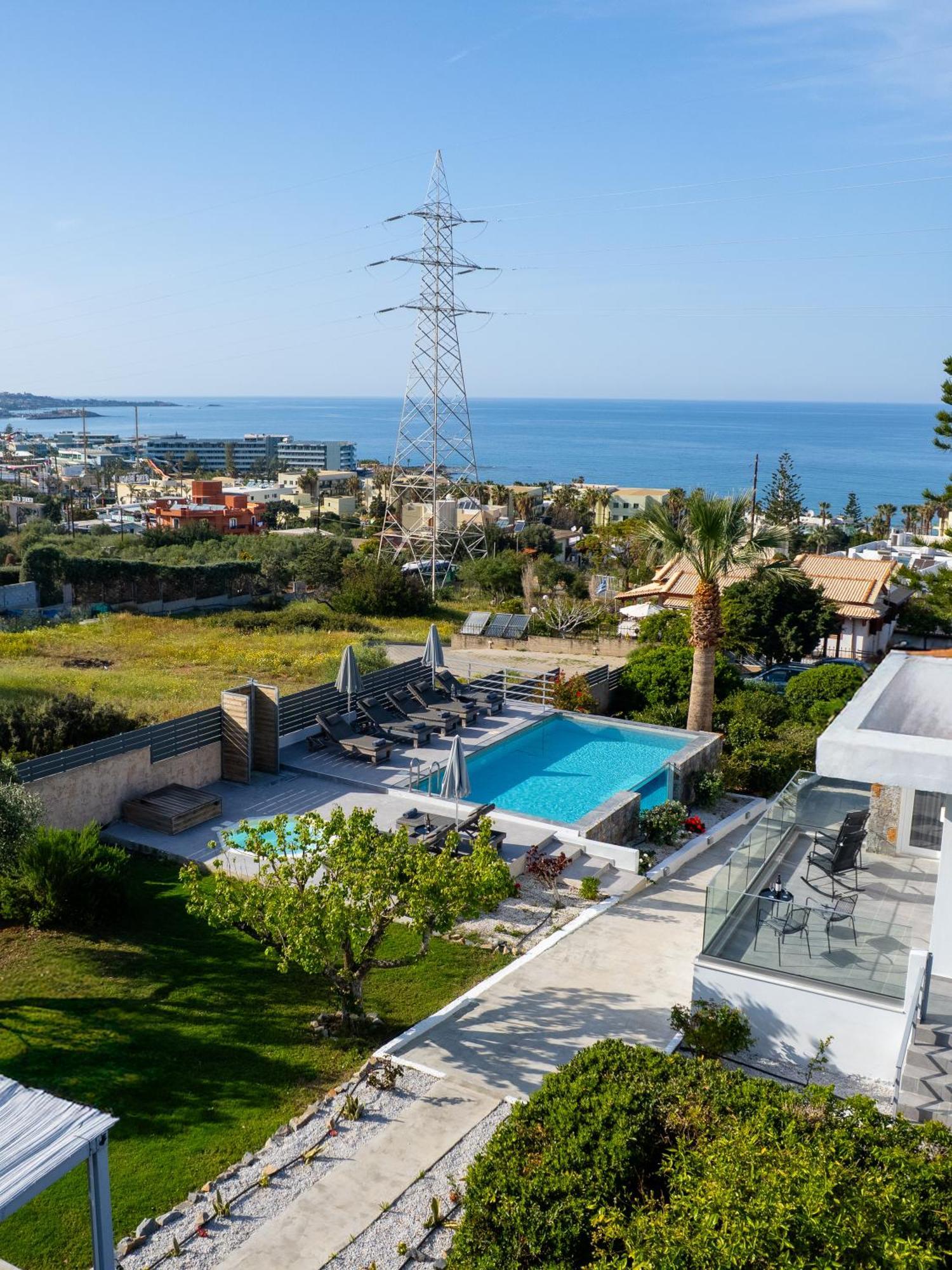 Queen'S Gem Luxury Villa - Heated Jacuzzi & Pool Khersónisos Eksteriør bilde